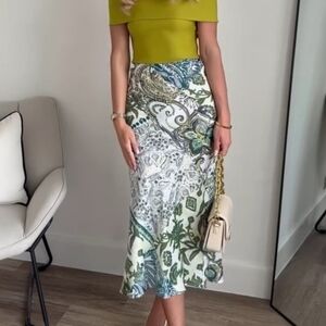 Elegant Paisley Print Skirt - Green and White